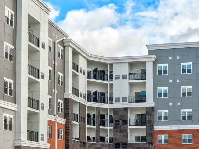 Apartment for rent at 1000 W Fort Lee Rd #E32, Bogota, NJ 07603