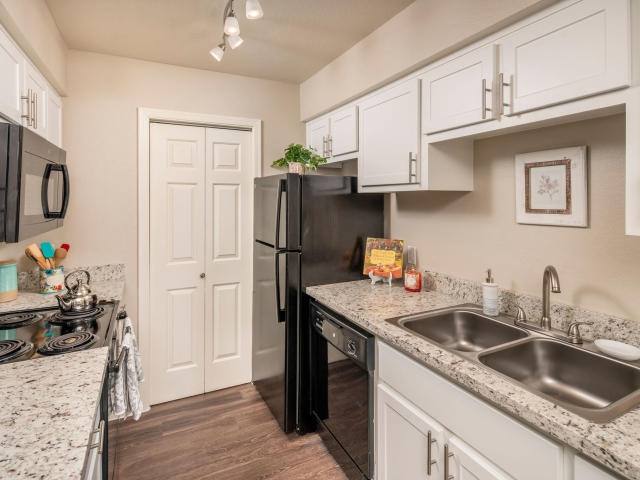Apartment for rent at 10333 N Oracle Rd #E22, Tucson, AZ 85737