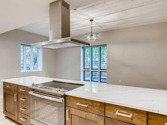 Apartment for rent at 1000 8th Ave #D31, Seattle, WA 98104