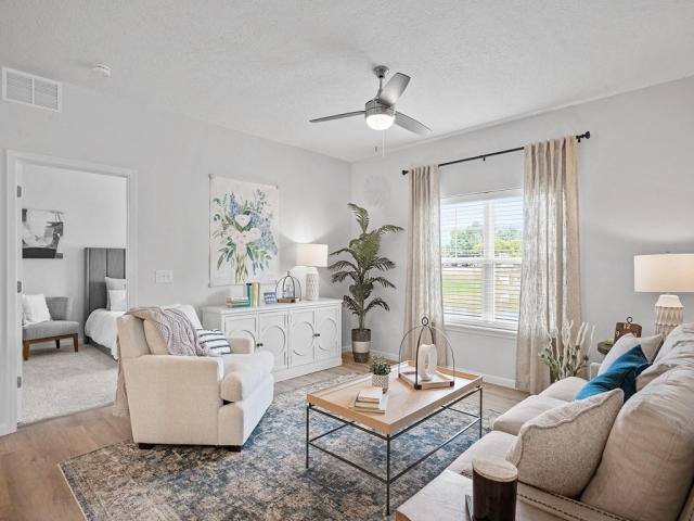 Apartment for rent at 6750 Maplewood Rd #C32, Cleveland, OH 44130