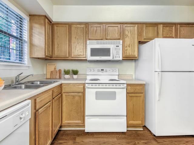 Apartment for rent at 4612 Simsbury Rd #E31, Charlotte, NC 28226
