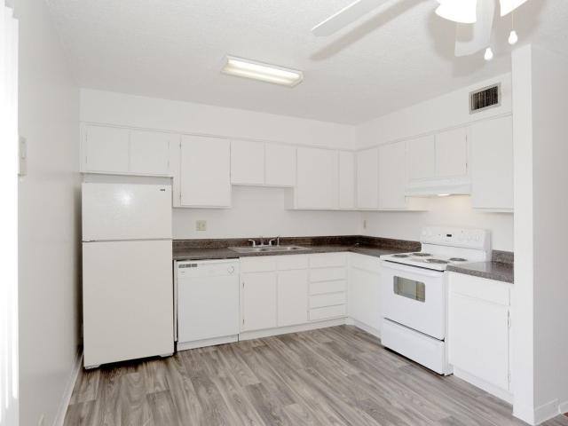 Apartment for rent at 2801 N Yarbrough Dr #E32, El Paso, TX 79925