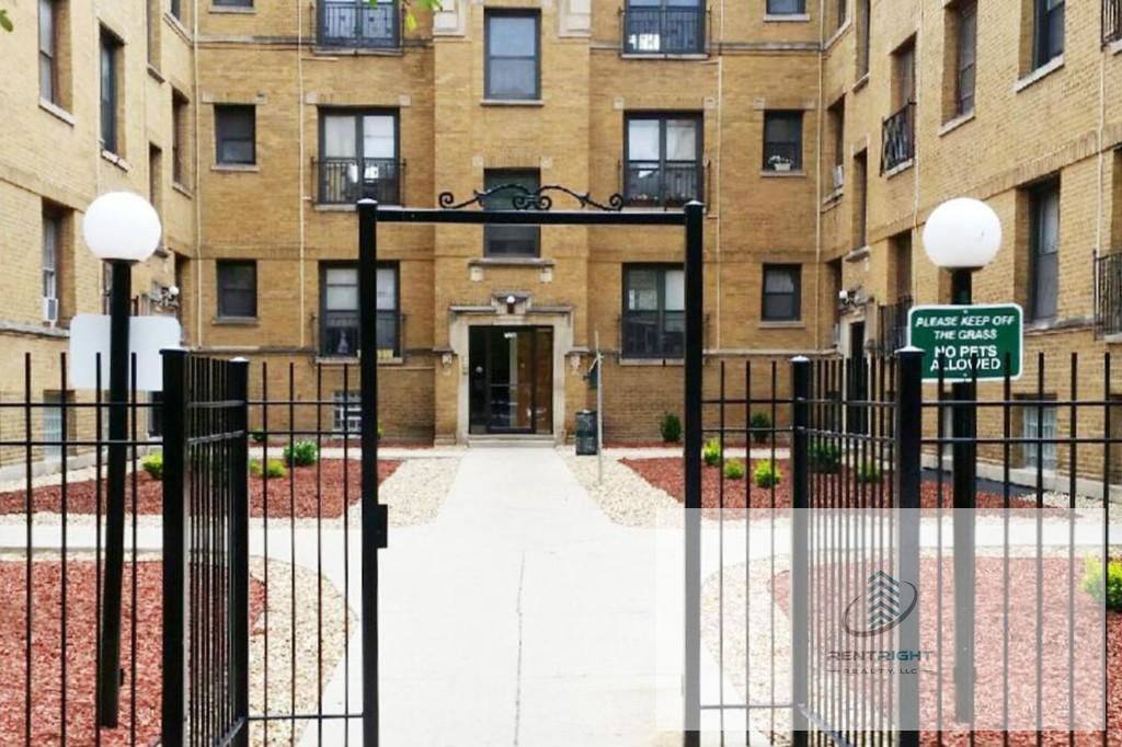 730 W Roscoe St 1S, Chicago, IL 60657 Apartment For Rent 1,695