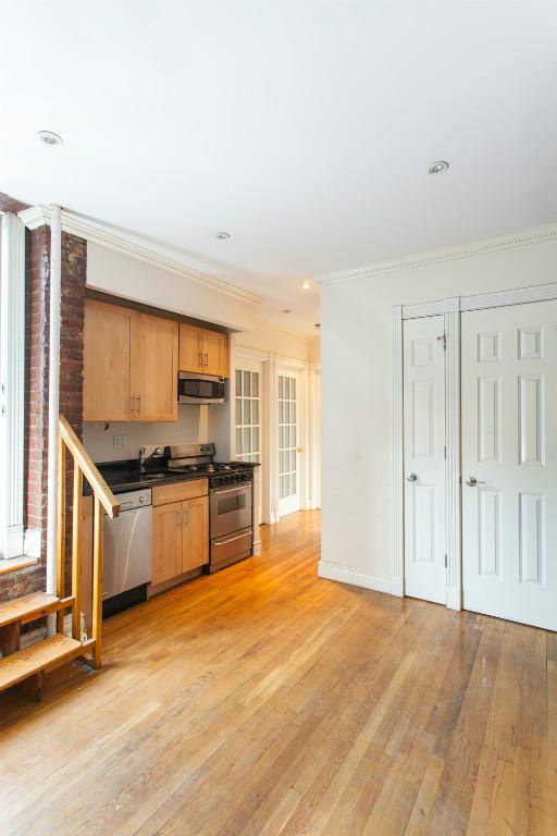 Apartment for rent at 410 E 13th St #2A, New York, NY 10009