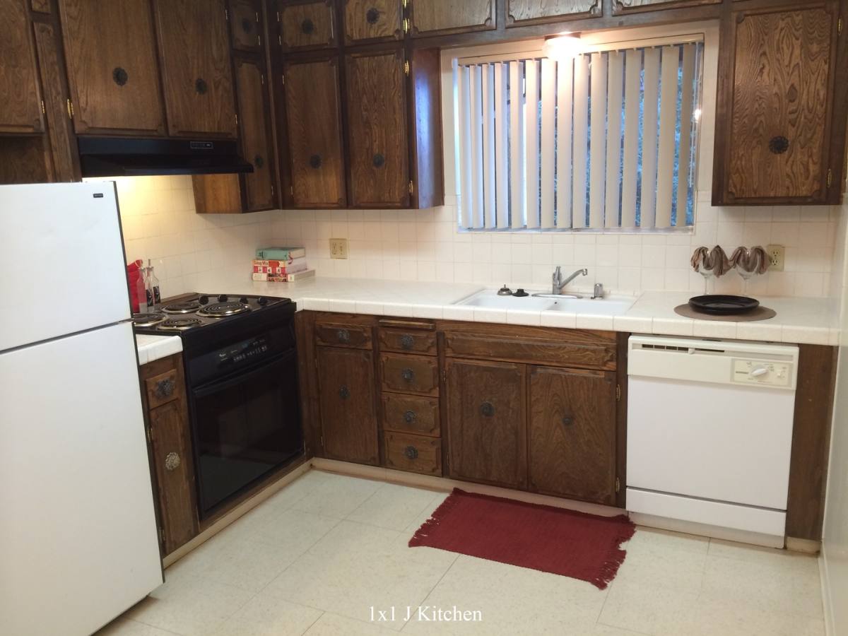 Apartment for rent at 526 E Barstow, Fresno, CA 93710