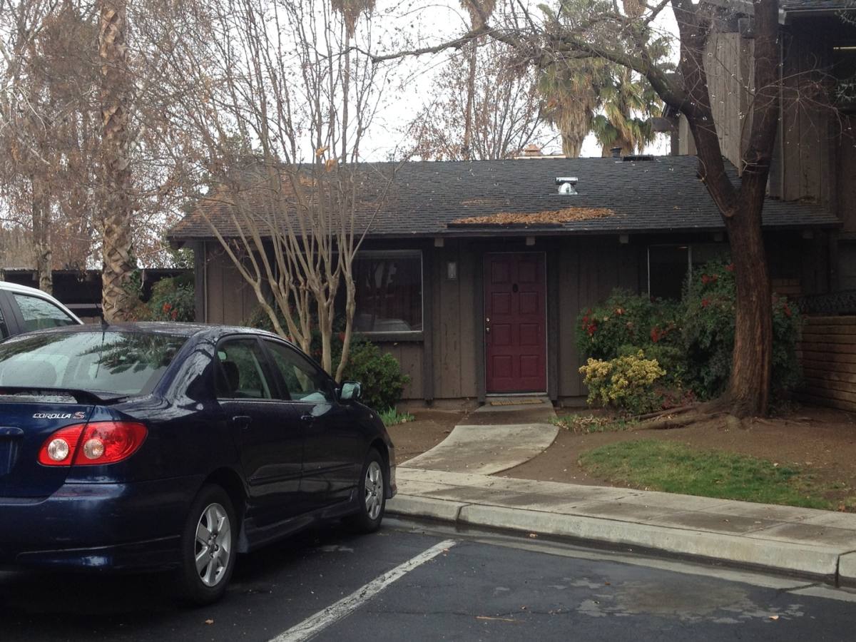 Apartment for rent at 526 E Barstow, Fresno, CA 93710