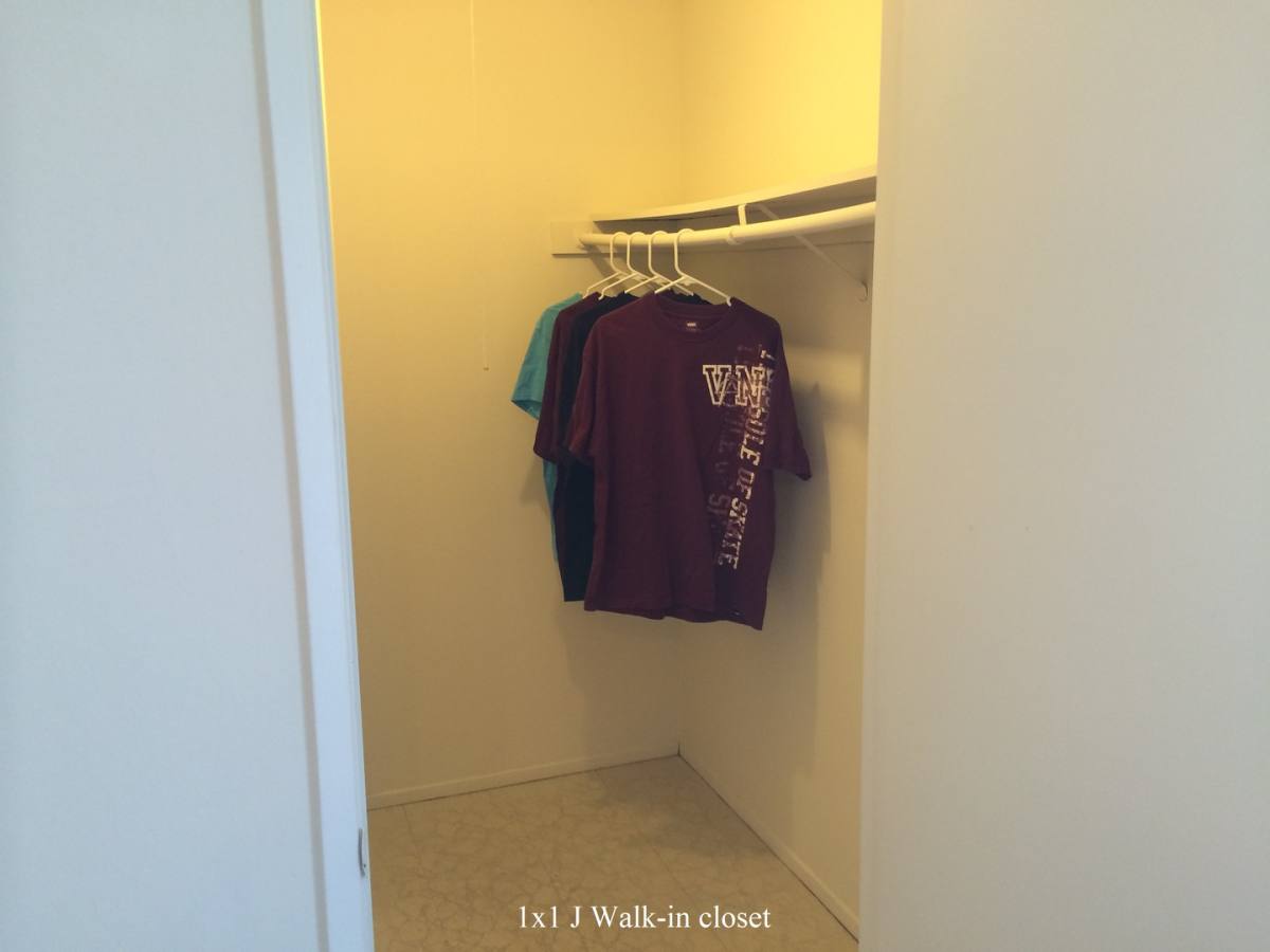 Apartment for rent at 526 E Barstow, Fresno, CA 93710