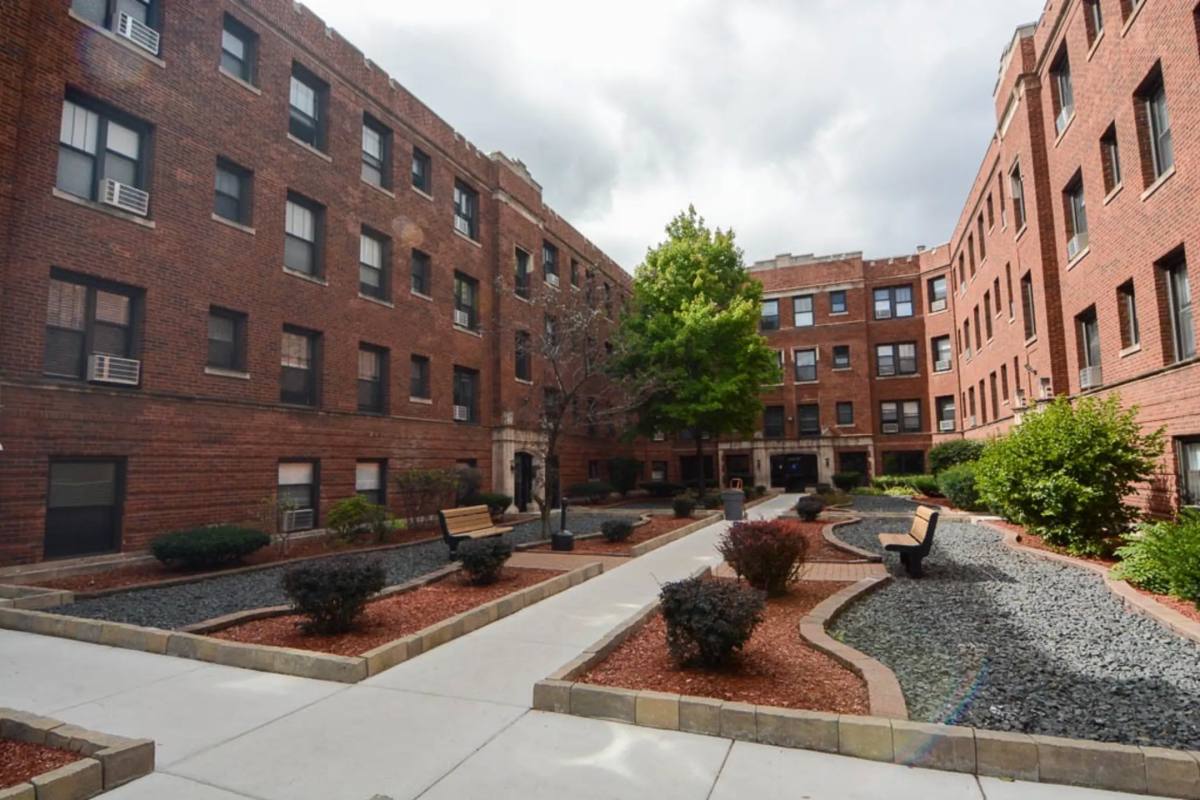 2910 N Mildred #X2, Chicago, IL 60657