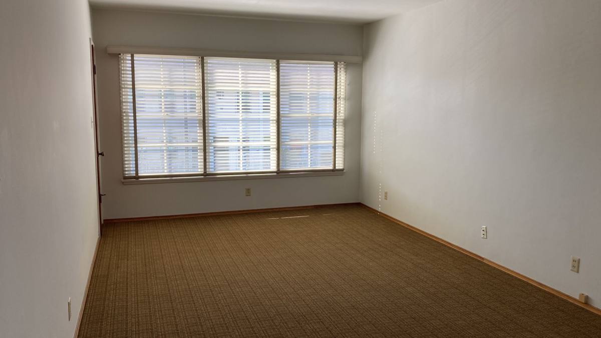 Apartment for rent at 226 Nieto Ave, Long Beach, CA 90803