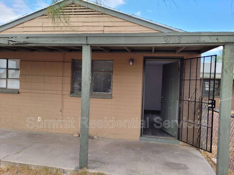 Apartment for rent at 2733 S Sunland Vista, Tucson, AZ 85713