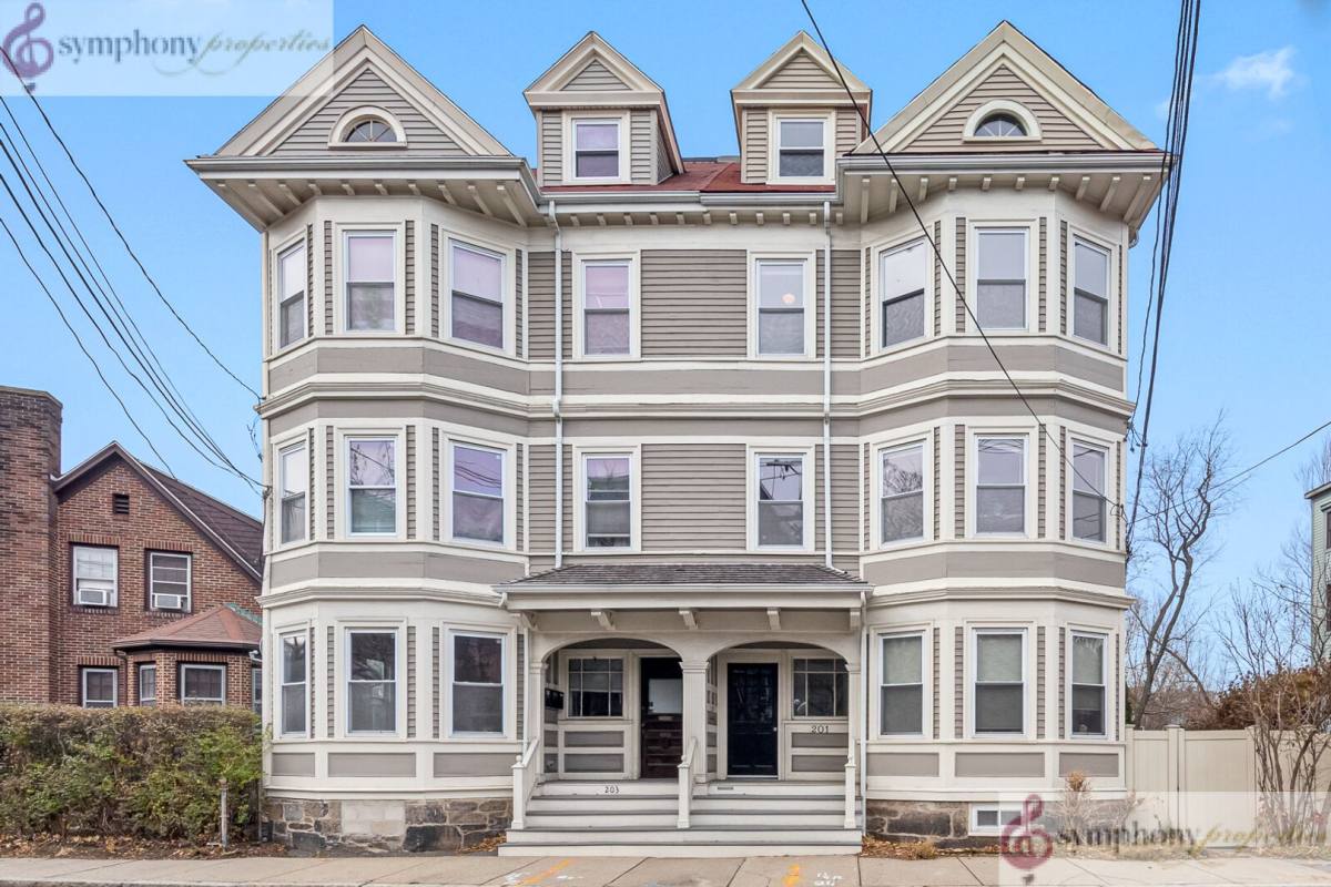Apartment for rent at 201 High St #2, Brookline, MA 02445