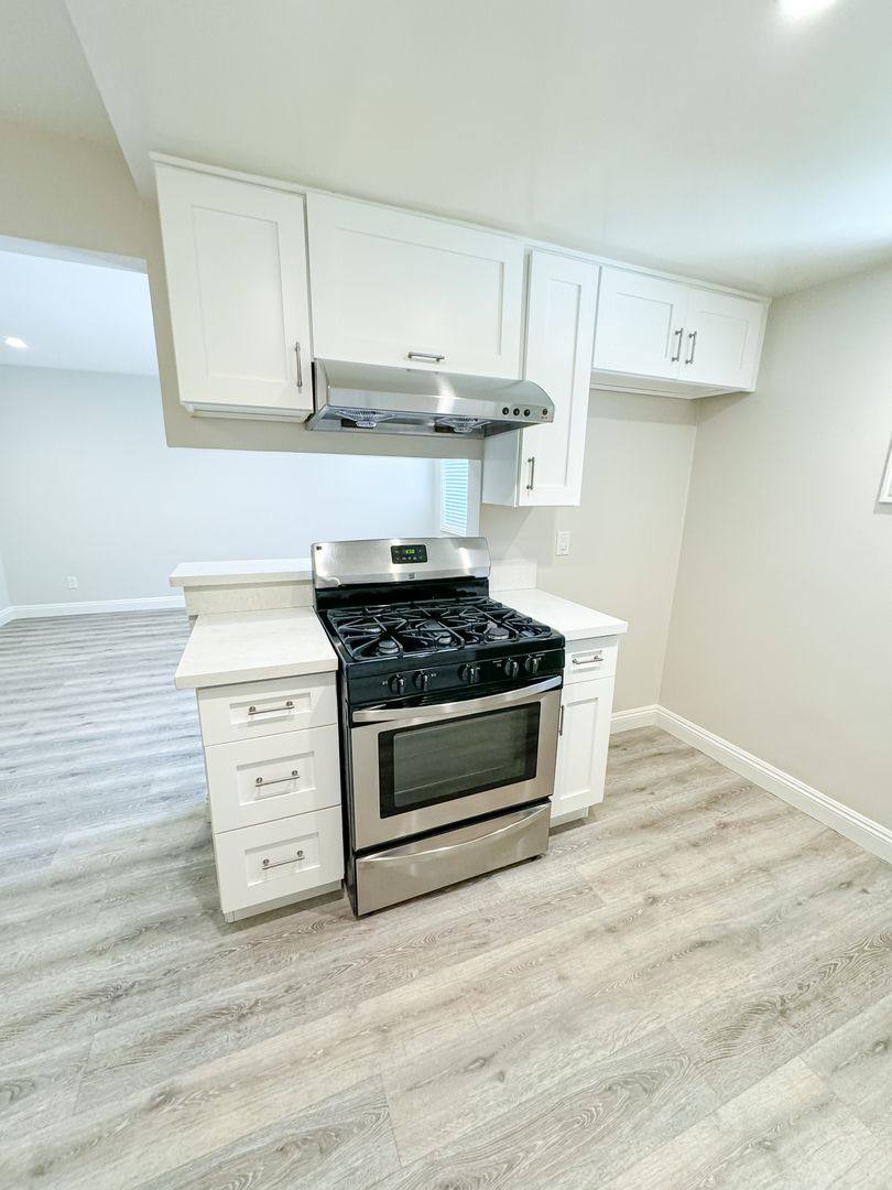 Apartment for rent at 816 S Marguerita Ave, Alhambra, CA 91803