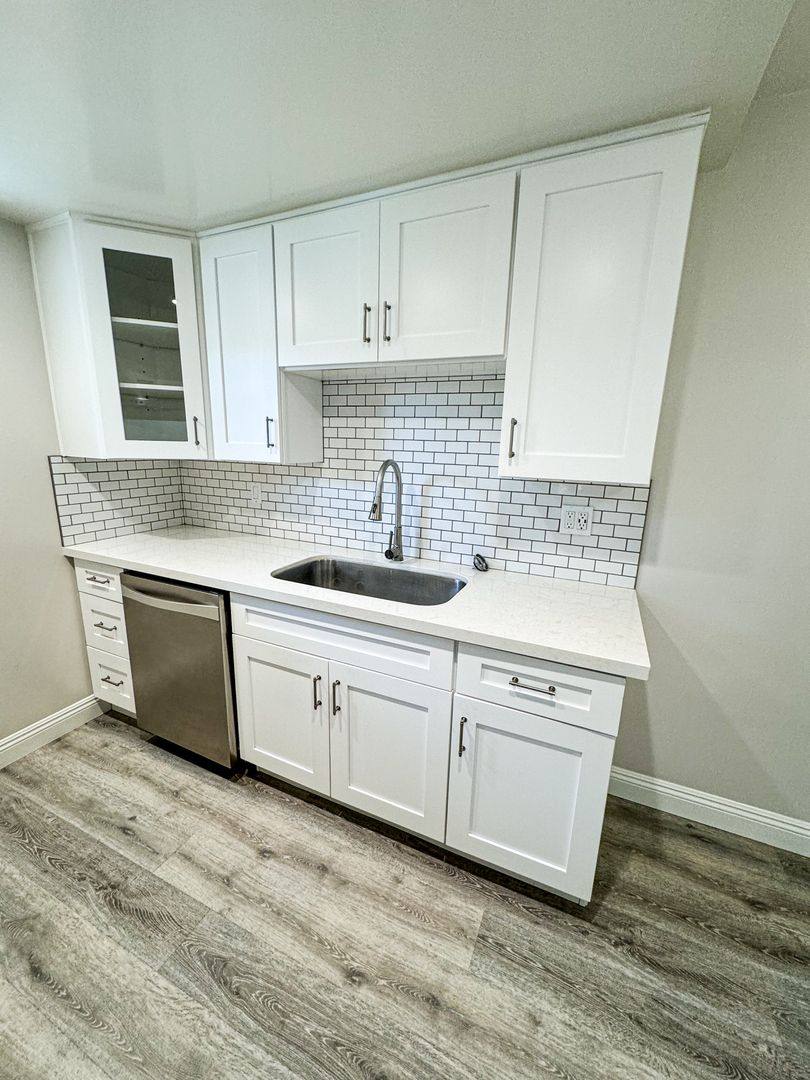 Apartment for rent at 816 S Marguerita Ave, Alhambra, CA 91803