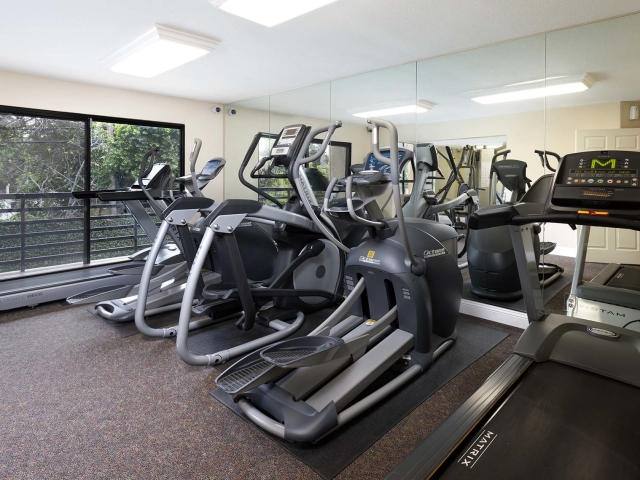 Apartment for rent at 14614 Burbank Blvd #D22, Van Nuys, CA 91411