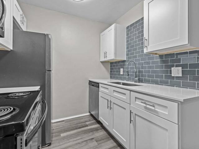 Apartment for rent at 12811 Heritage #D13, Plymouth, MI 48170