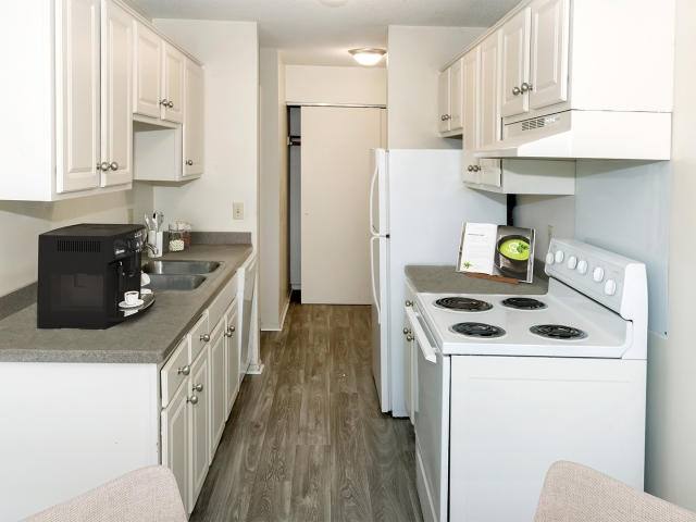 Apartment for rent at 6850 Ashwood Rd #D22, Saint Paul, MN 55125