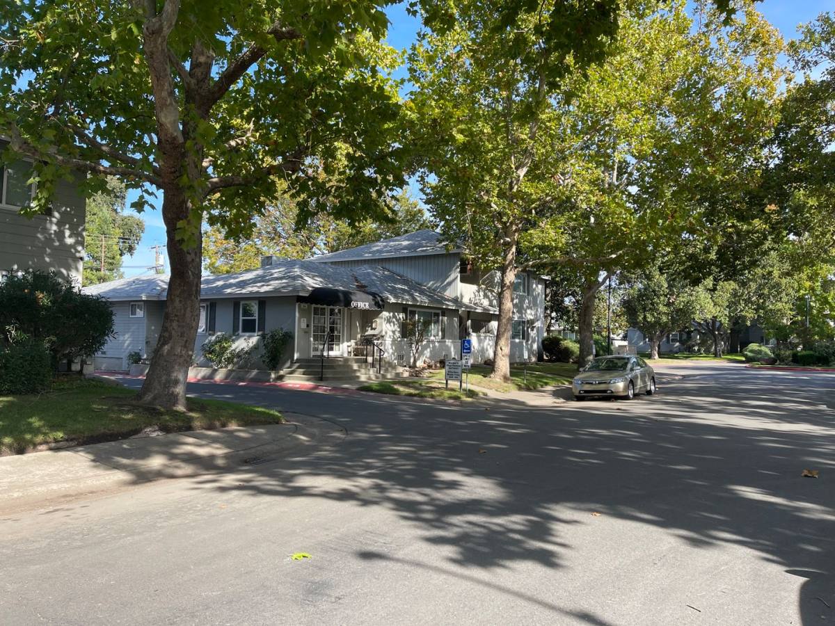 Apartment for rent at 2951 Calderwood Lane, Sacramento, CA 95821