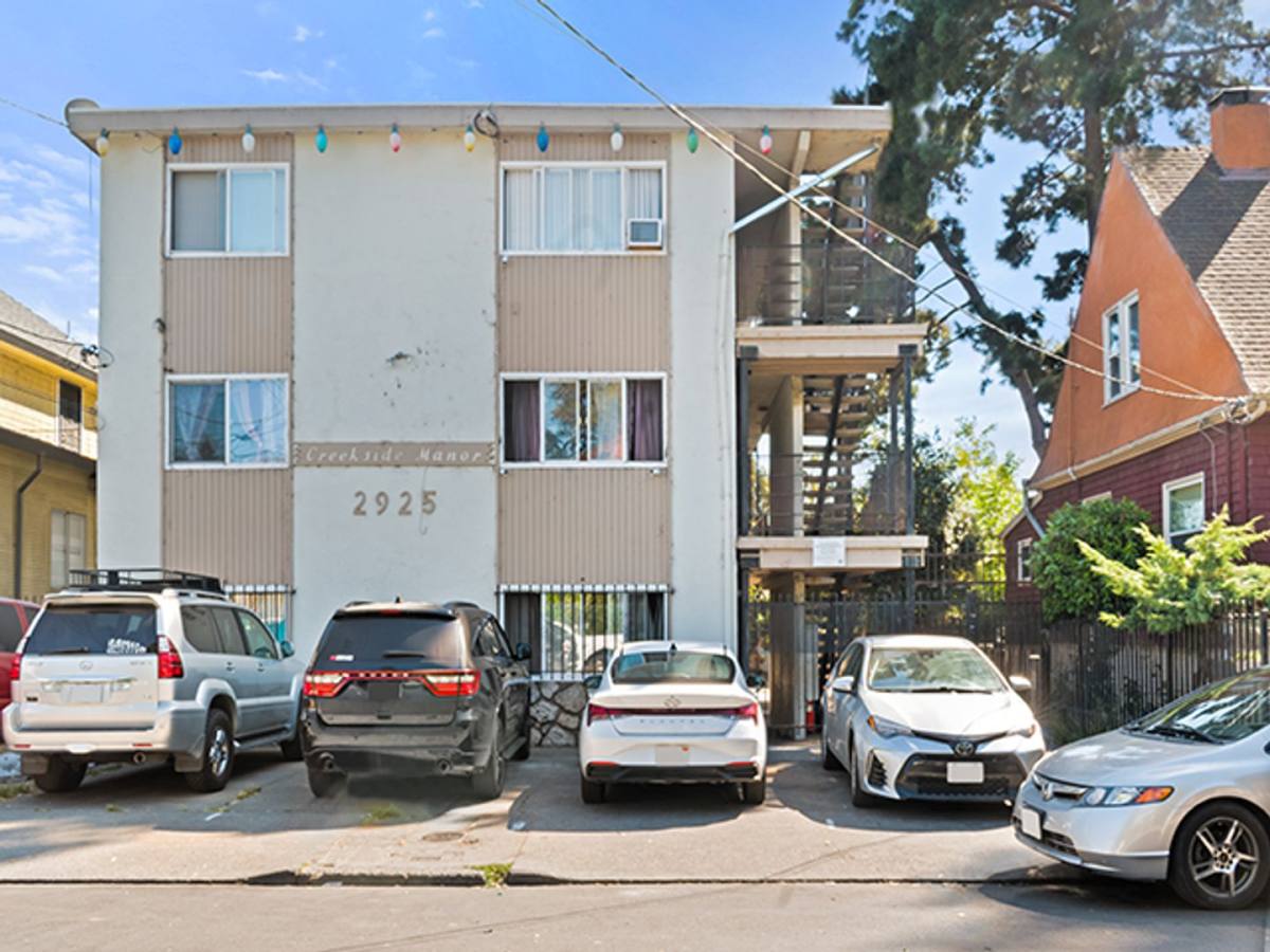 Apartment for rent at 2925 E19th St, Oakland, CA 94601