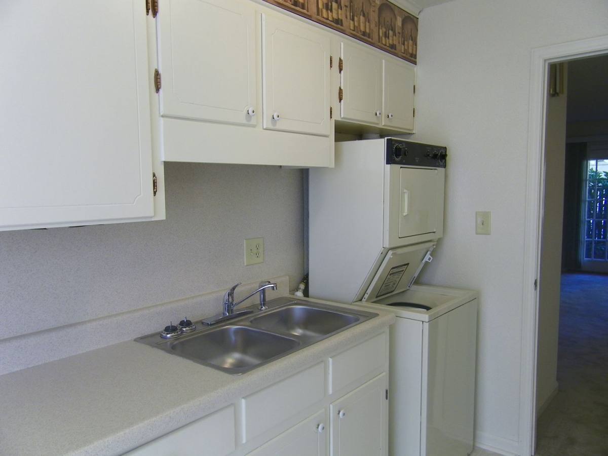 Apartment for rent at 400 Springdale St, Athens, GA 30606
