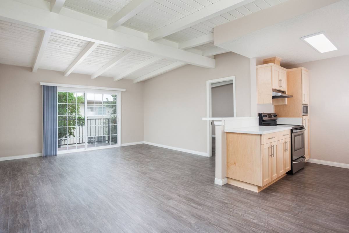 Apartment for rent at 2701 W McFadden Ave, Santa Ana, CA 92704