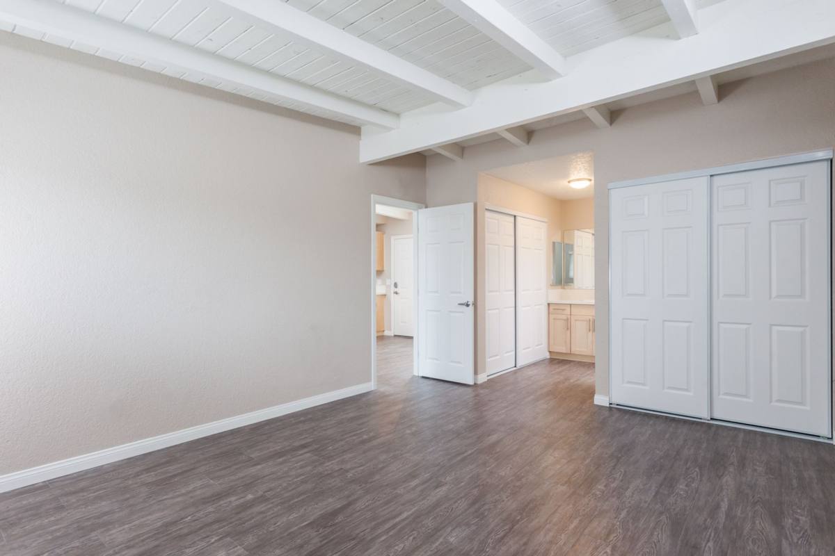 Apartment for rent at 2701 W McFadden Ave, Santa Ana, CA 92704