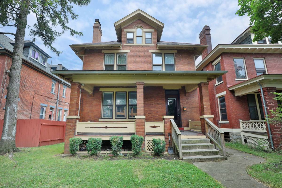 House for rent at 1611 Summit St, Columbus, OH 43201
