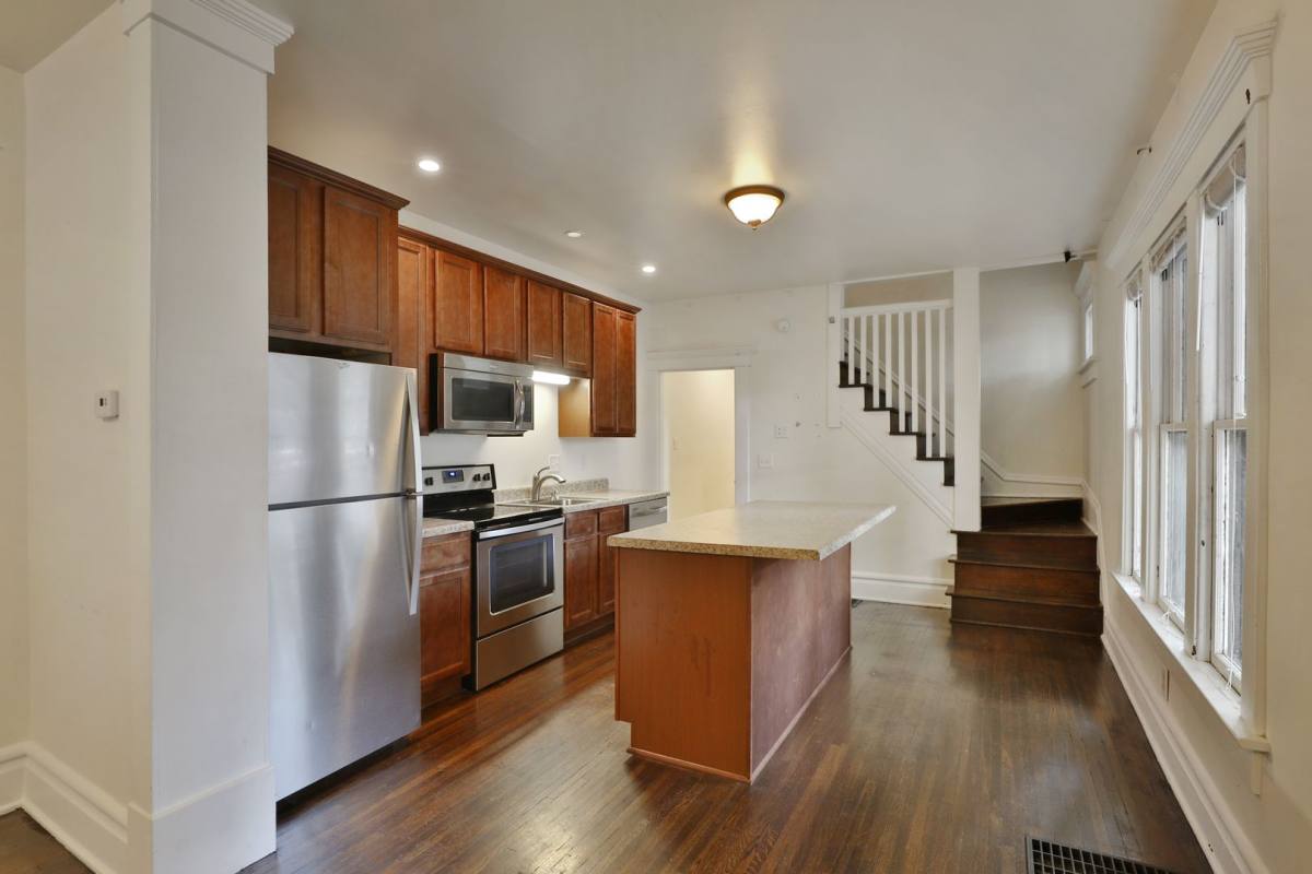 Townhouse for rent at 248 E Patterson Ave, Columbus, OH 43202