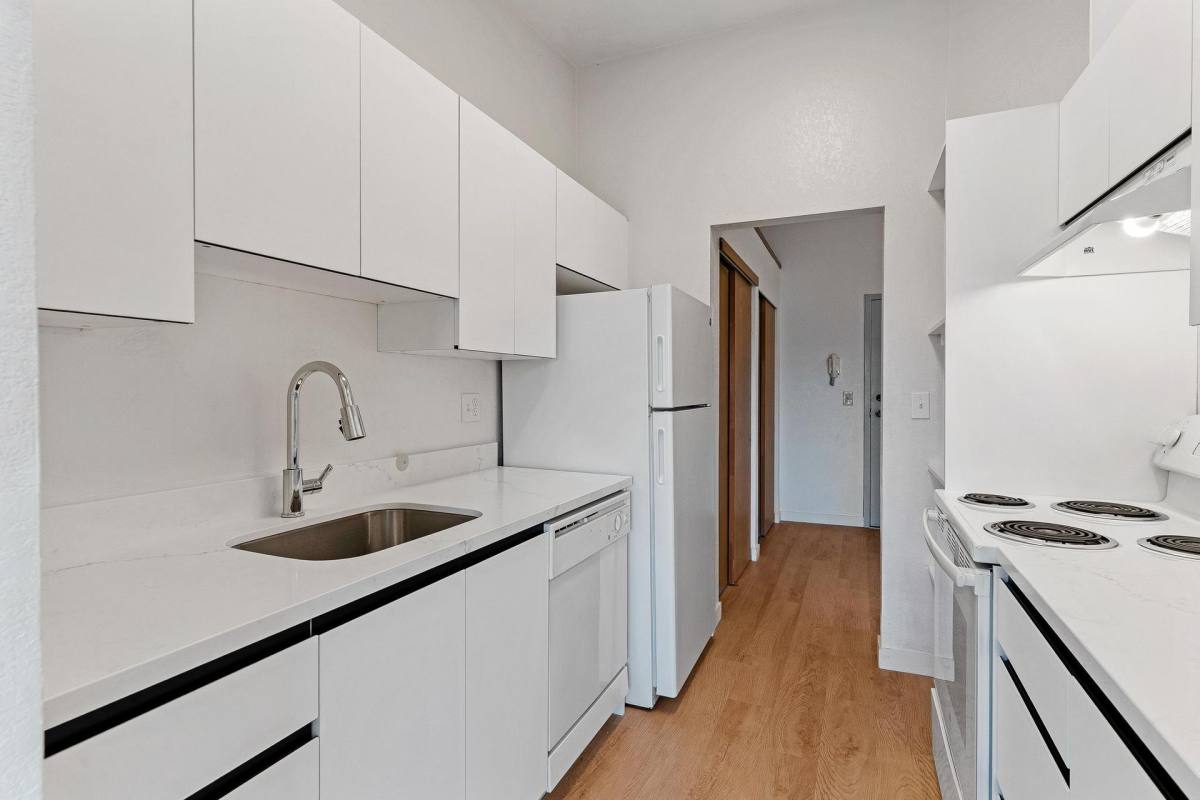 Apartment for rent at Maplewood, 4253 7th Ave NE, Seattle, WA 98105