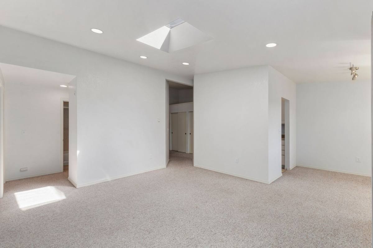 Apartment for rent at 4253 7th Ave NE, Seattle, WA 98105