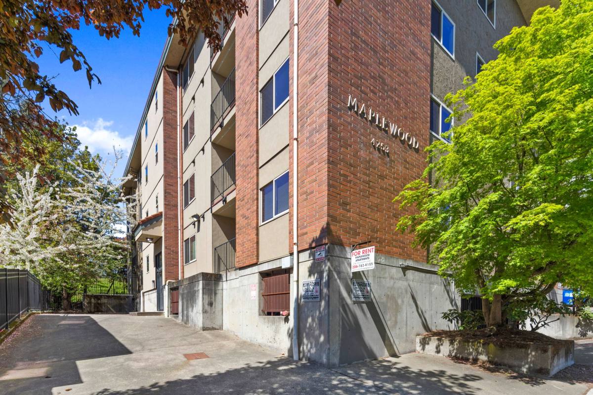 Apartment for rent at 4253 7th Ave NE, Seattle, WA 98105