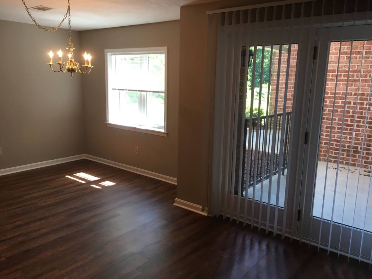 Apartment for rent at 327 N Pine Ave, Spring Grove, PA 17362