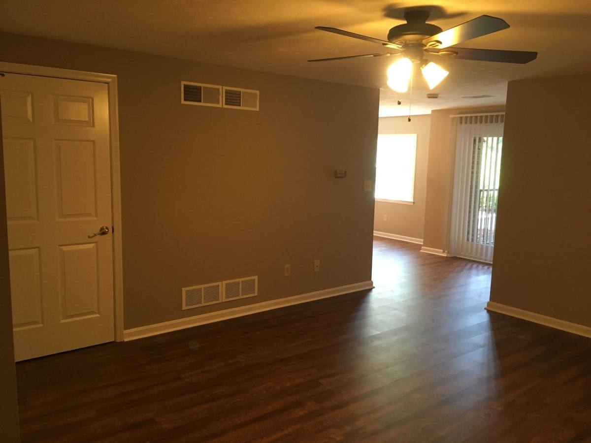 Apartment for rent at 327 N Pine Ave, Spring Grove, PA 17362