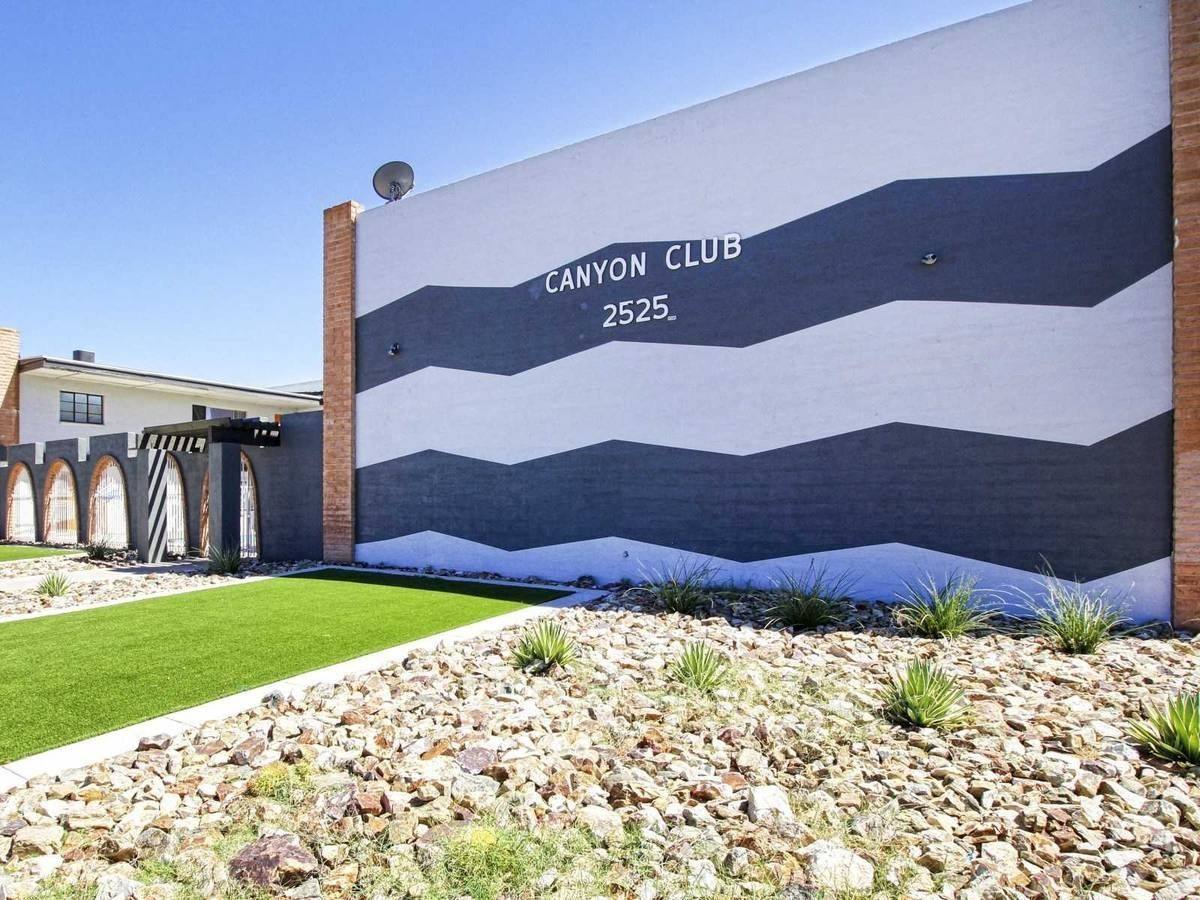Apartment for rent at 2525 W Pearson St, Phoenix, AZ 85017