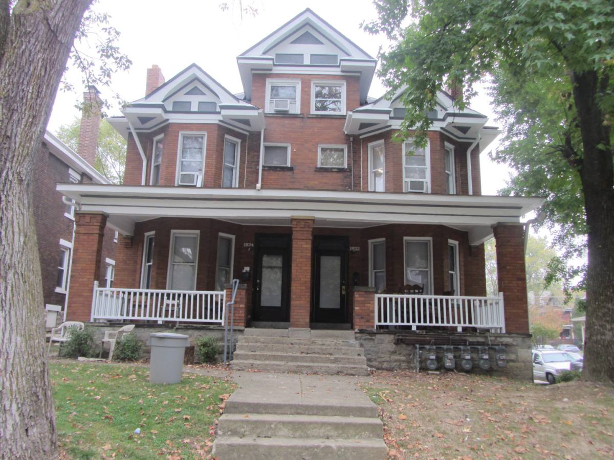 Apartment for rent at 1932-1934 Summit St, Columbus, OH 43201
