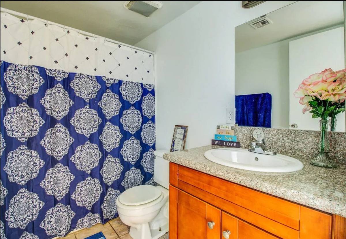 Apartment for rent at 3131 N Black Canyon Highway, Phoenix, AZ 85015