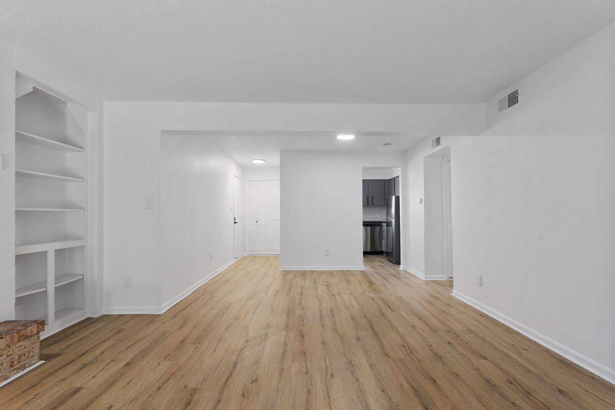 Apartment for rent at 10405 W 70th Terrace, Shawnee, KS 66203