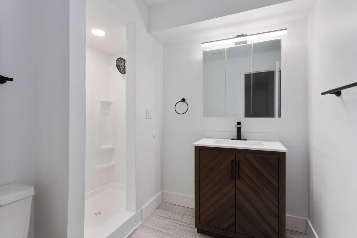 Apartment for rent at 10405 W 70th Terrace, Shawnee, KS 66203