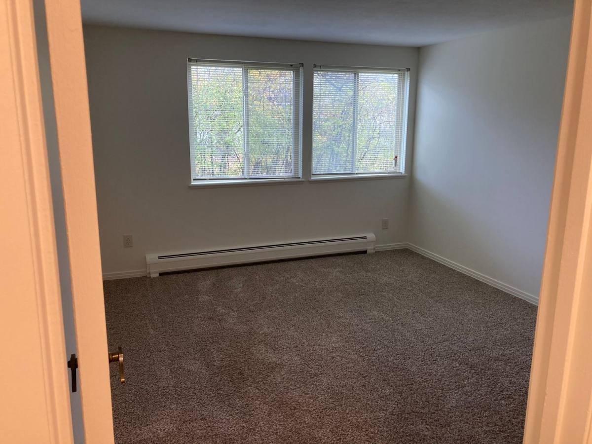 Apartment for rent at 100 Kellars Lane, Liverpool, NY 13088