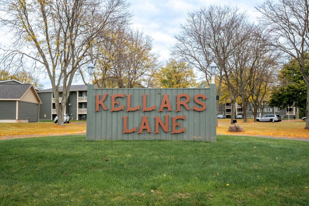 Apartment for rent at 100 Kellars Lane, Liverpool, NY 13088