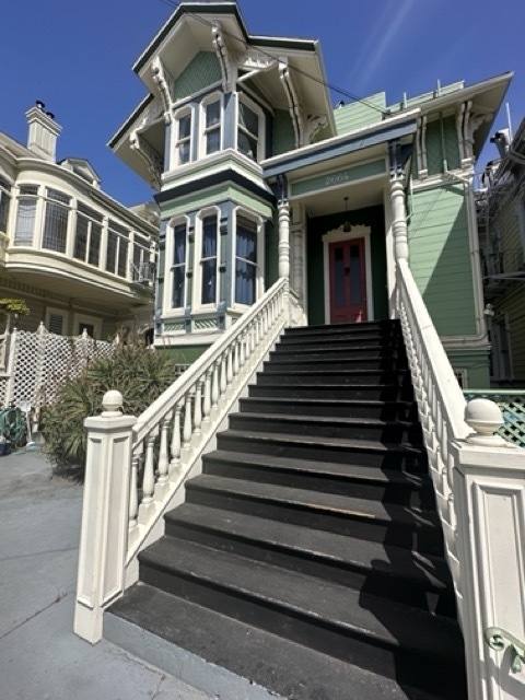 Apartment for rent at 2664 California St #A, San Francisco, CA 94115