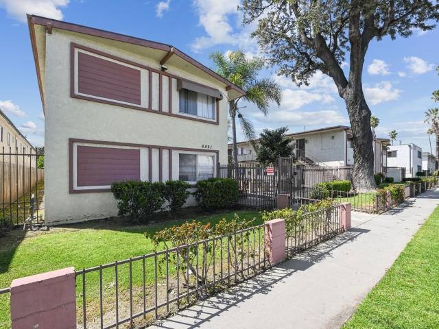 Apartment for rent at 6921-6941 Long Beach Blvd #D22, Long Beach, CA 90805
