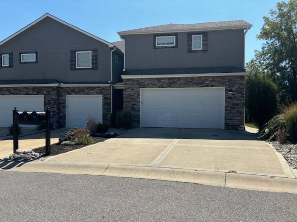 Apartment for rent at 6601 N National Dr, Kansas City, MO 64152
