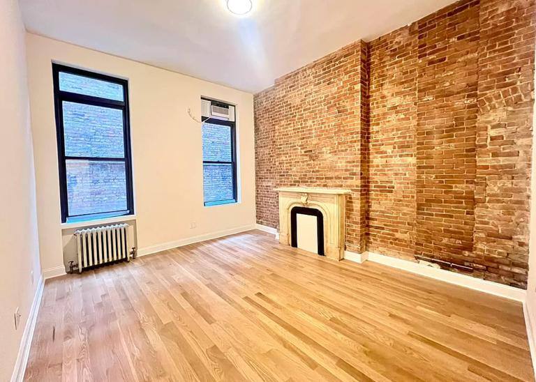 Apartment for rent at 130 E 29th St #1, New York, NY 10016