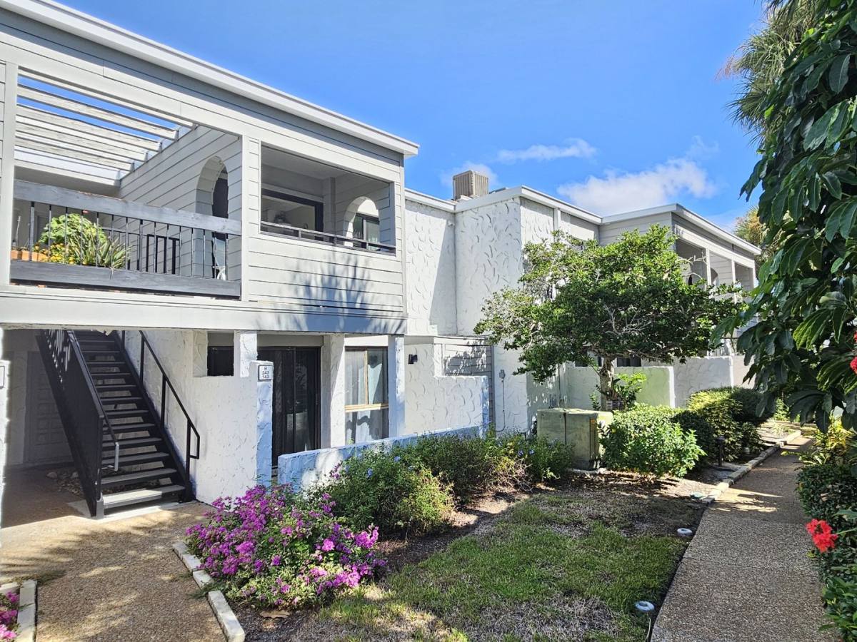 Apartment for rent at 1555 Tarpon Center Dr #243, Venice, FL 34285