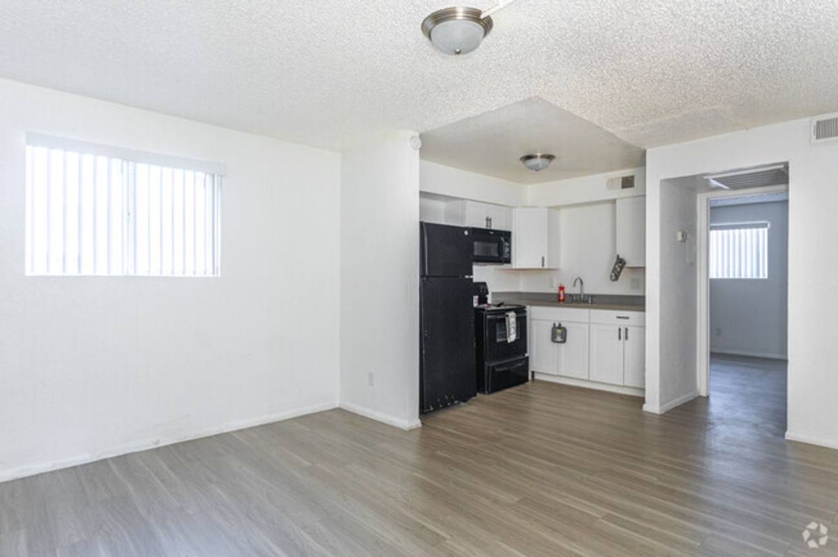 Apartment for rent at 2502 W Ocotillo Rd, Phoenix, AZ 85017