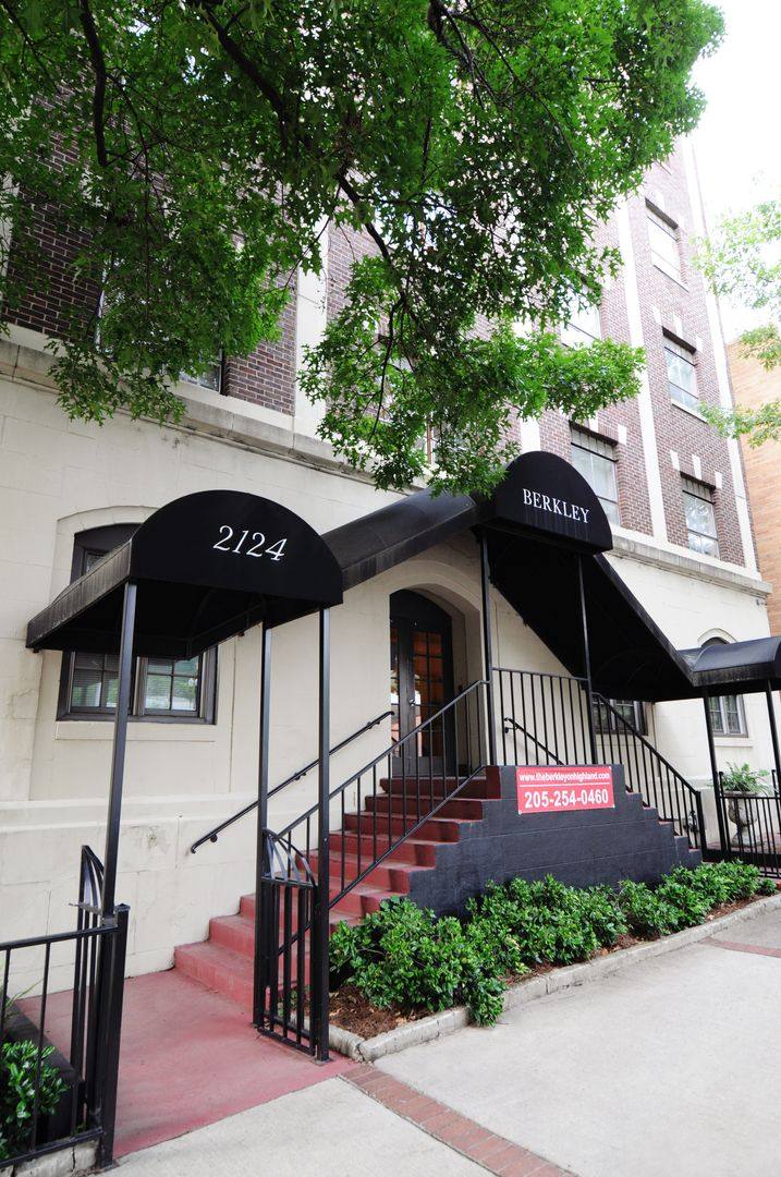 Apartment for rent at 2124 Highland Ave S, Birmingham, AL 35205