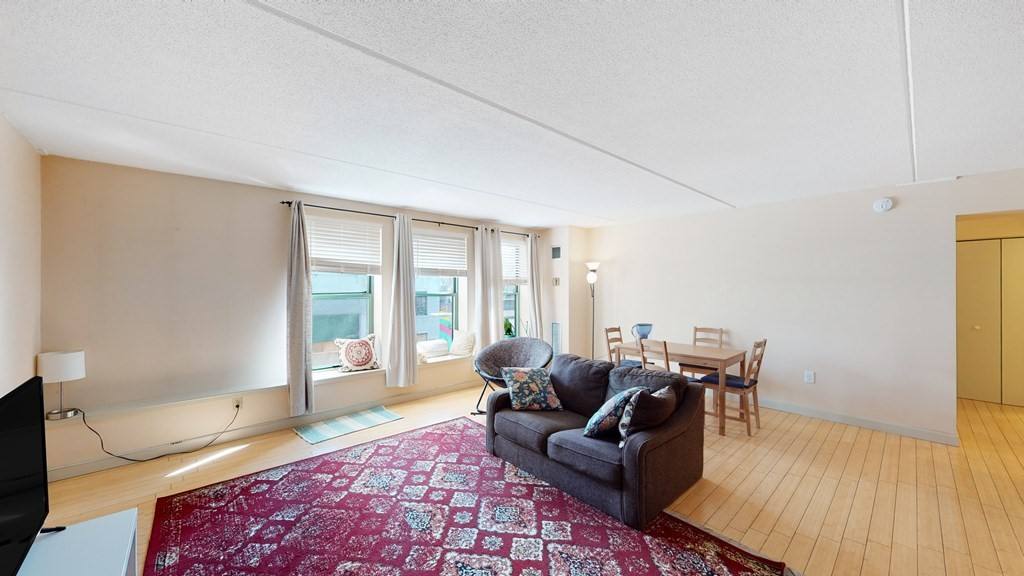 Apartment for rent at 108 Peterborough St #3E, Boston, MA 02215