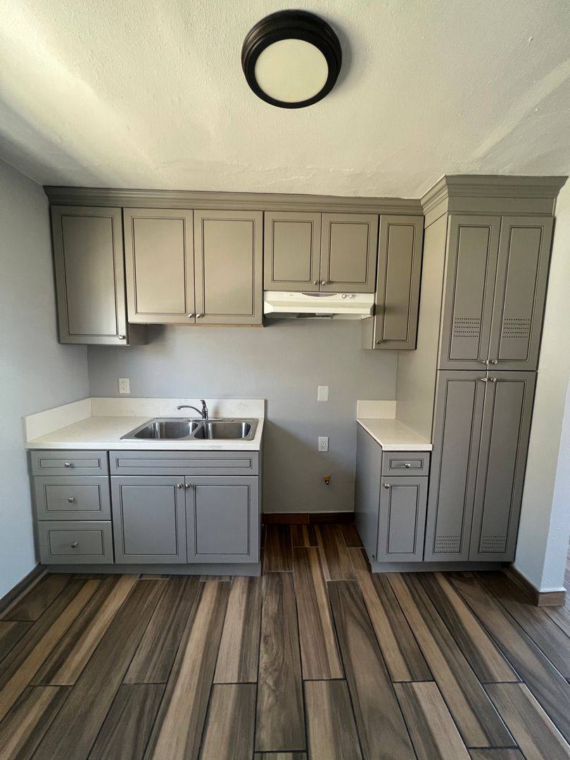 Apartment for rent at 9514 Avalon Blvd, Los Angeles, CA 90003