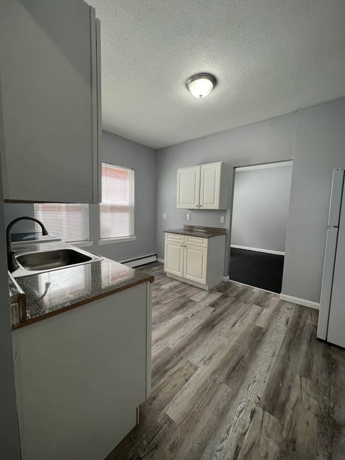 Apartment for rent at 313 Garden St #1L, Hartford, CT 06112