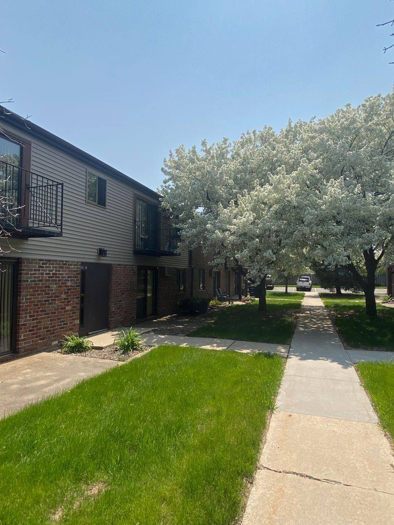 Apartment for rent at 1361 Mesa Dr, Green Bay, WI 54313